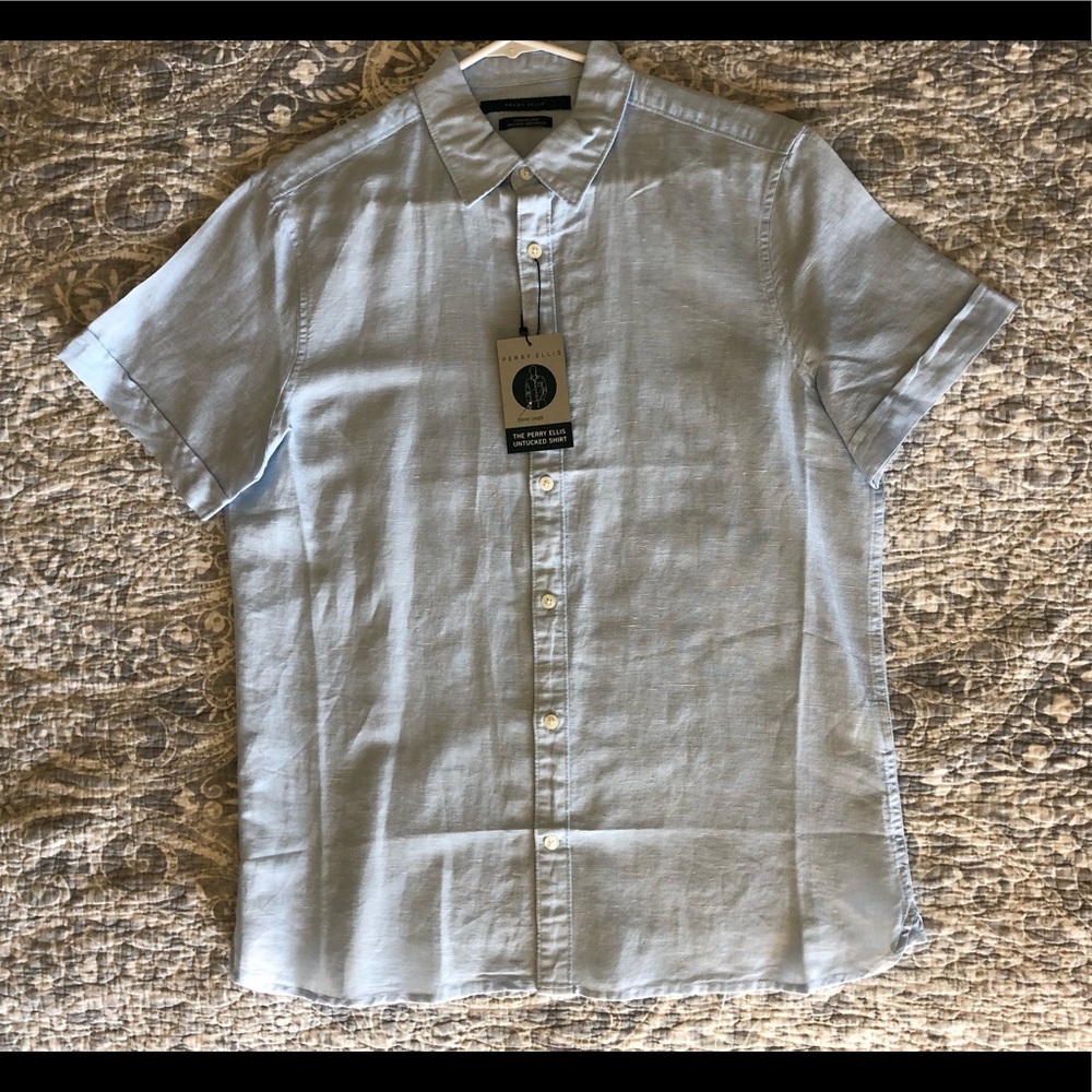 Perry Ellis. M